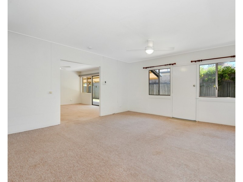 9  Flinders Street, Currimundi QLD 4551