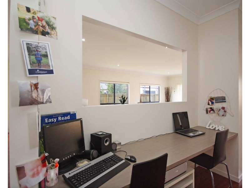 12 Feathertop Circuit, Caloundra West QLD 4551