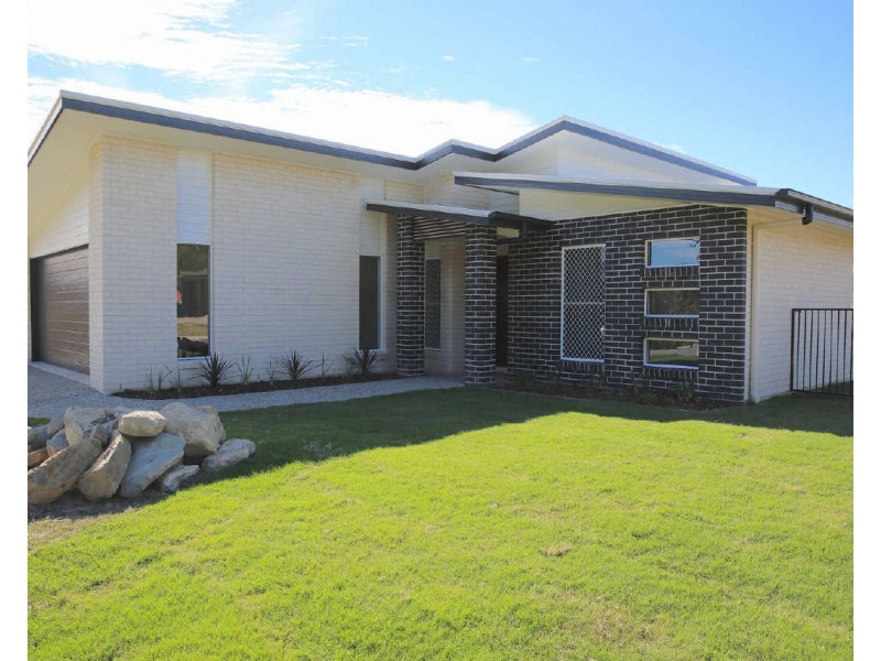 17  Parkview Drive, Little Mountain QLD 4551