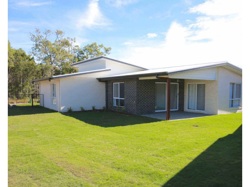 17  Parkview Drive, Little Mountain QLD 4551