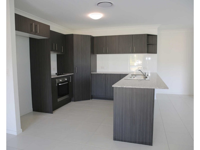 17  Parkview Drive, Little Mountain QLD 4551