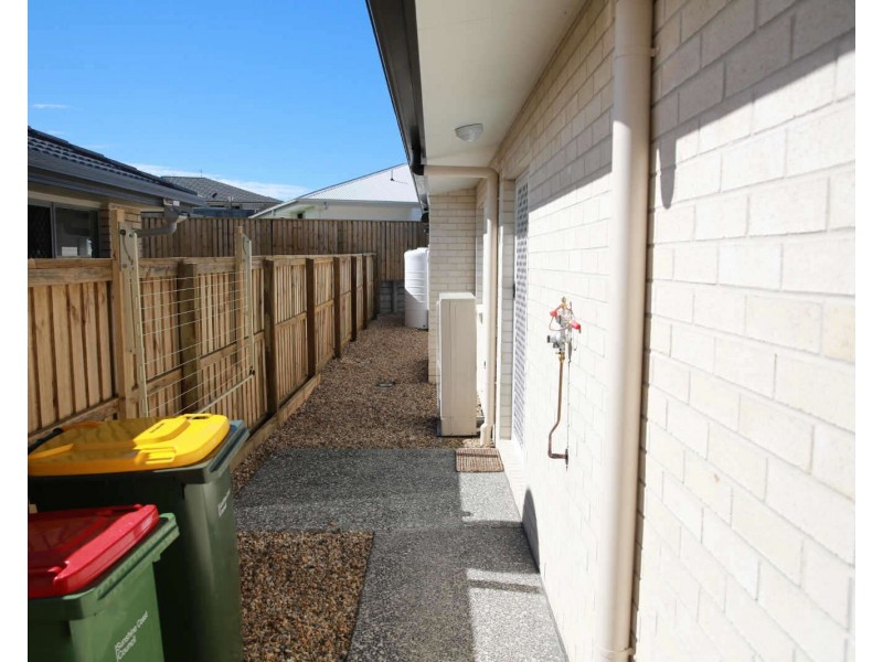 17  Parkview Drive, Little Mountain QLD 4551