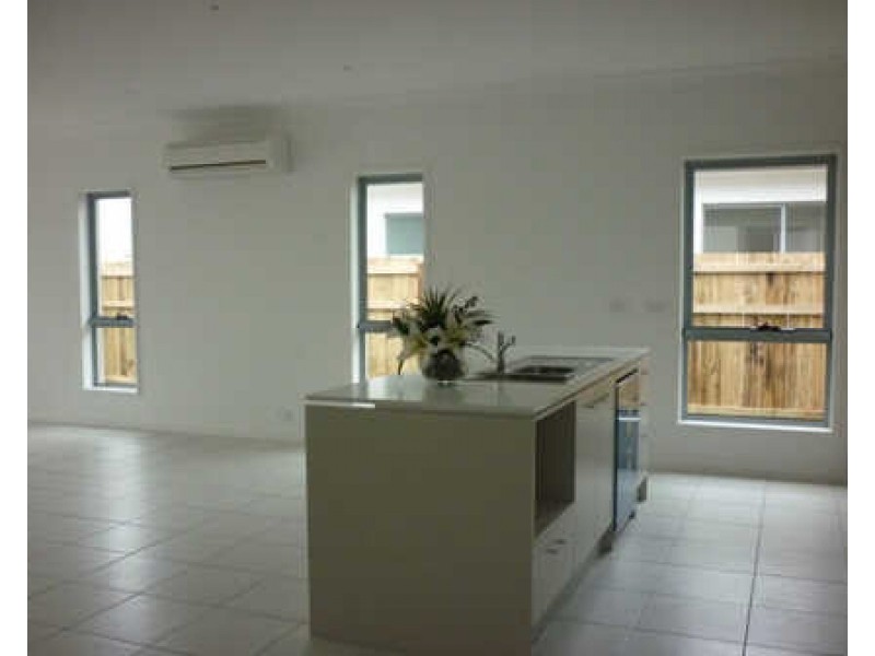 99  Little Mountain Drive, Little Mountain QLD 4551