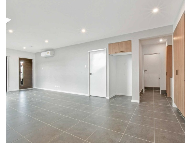 8 Maddock Place, Caloundra West QLD 4551