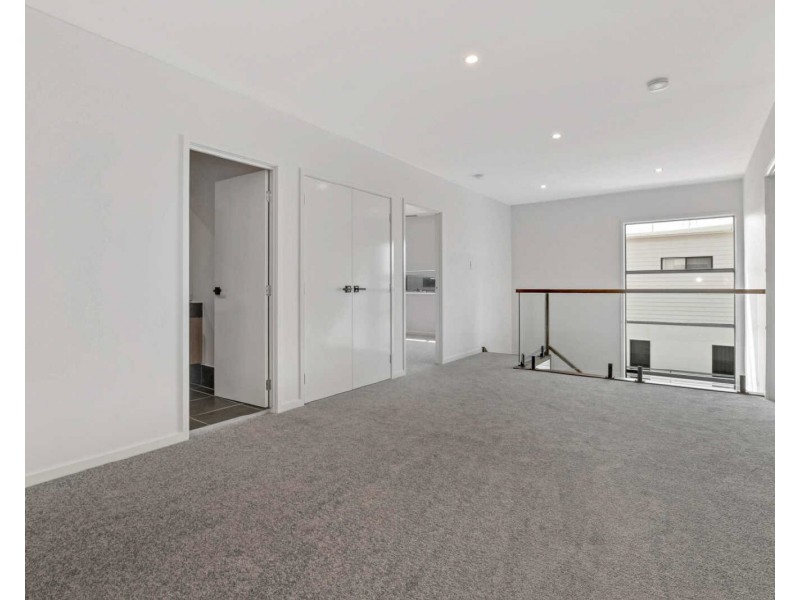 8 Maddock Place, Caloundra West QLD 4551
