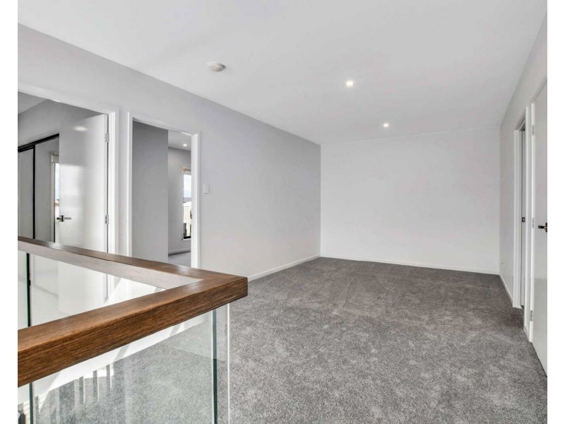 8 Maddock Place, Caloundra West QLD 4551
