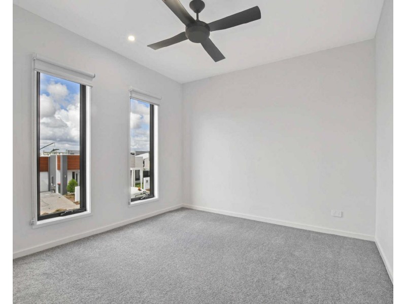 8 Maddock Place, Caloundra West QLD 4551