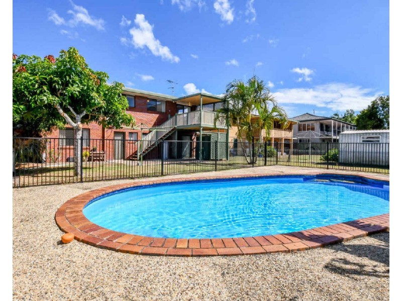 71 Anning Avenue, Golden Beach QLD 4551