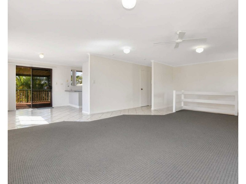 71 Anning Avenue, Golden Beach QLD 4551