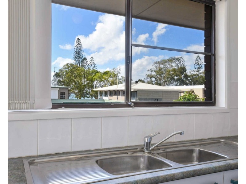 71 Anning Avenue, Golden Beach QLD 4551