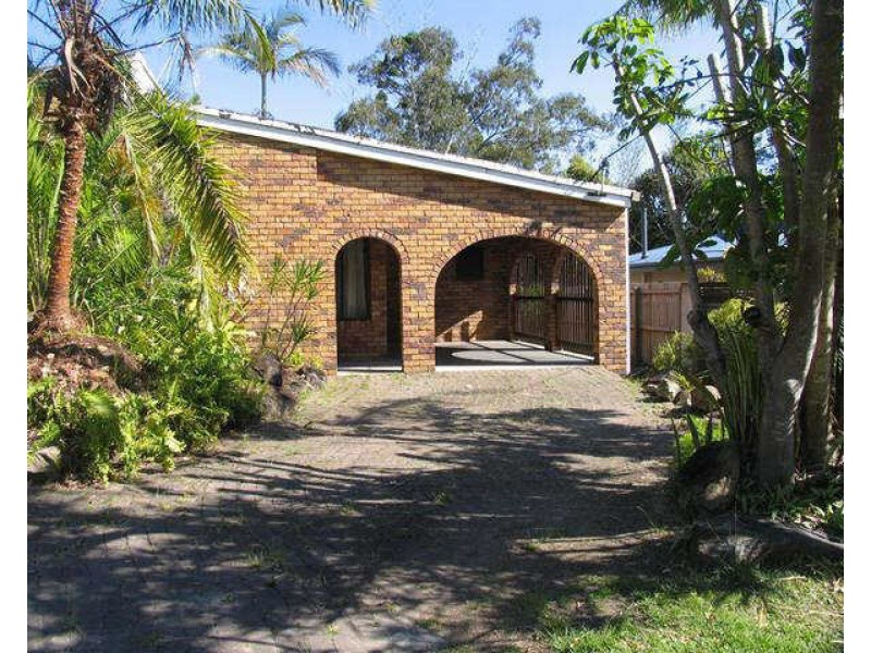 2/1  Glenray Avenue, Caloundra QLD 4551