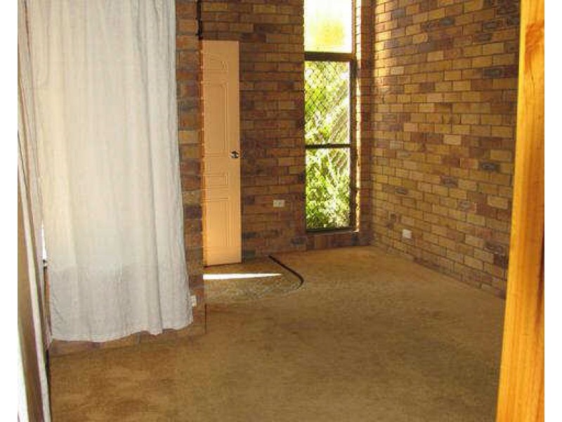 2/1  Glenray Avenue, Caloundra QLD 4551