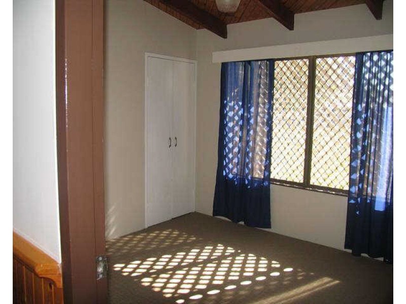 2/1  Glenray Avenue, Caloundra QLD 4551