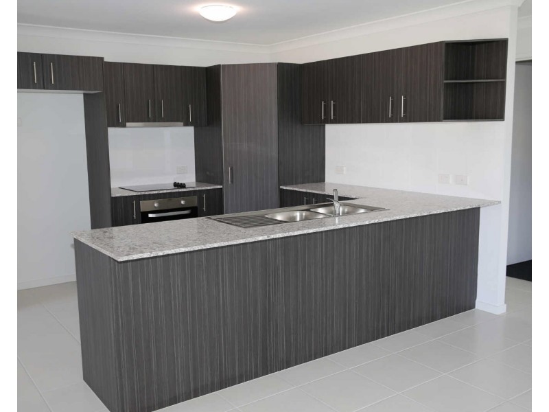 17  Parkview Drive, Little Mountain QLD 4551