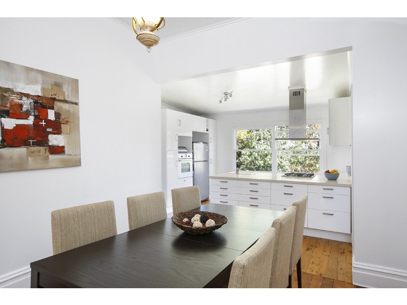 13 Jennifer Crescent, Thirroul NSW 2515