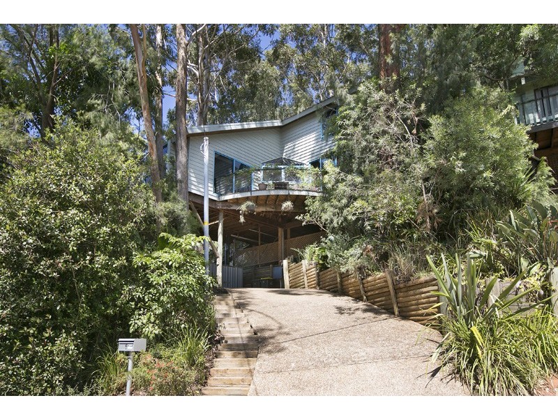 6 Sturt Place, Bulli NSW 2516