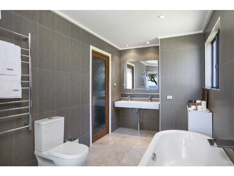 250 Lawrence Hargrave Drive, Coalcliff NSW 2508