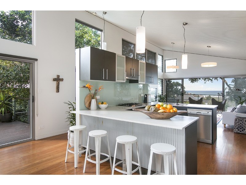 102 Phillip Street, Thirroul NSW 2515