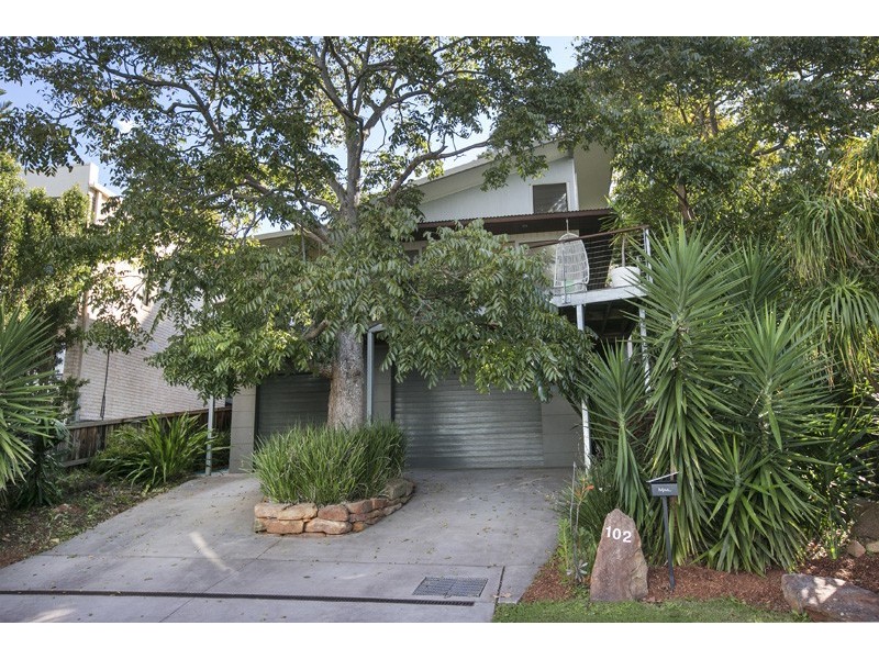 102 Phillip Street, Thirroul NSW 2515