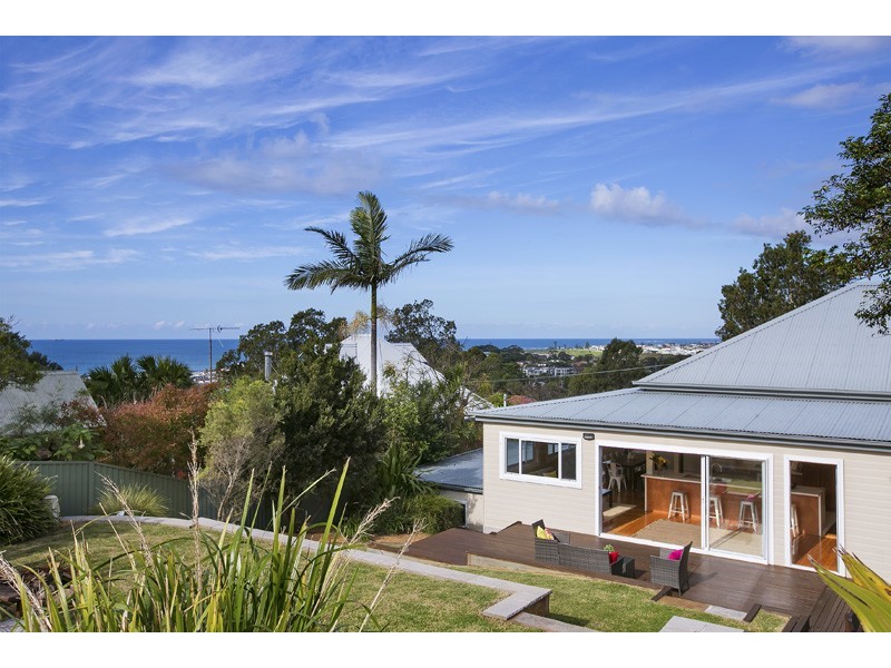 29 The Lookout, Thirroul NSW 2515