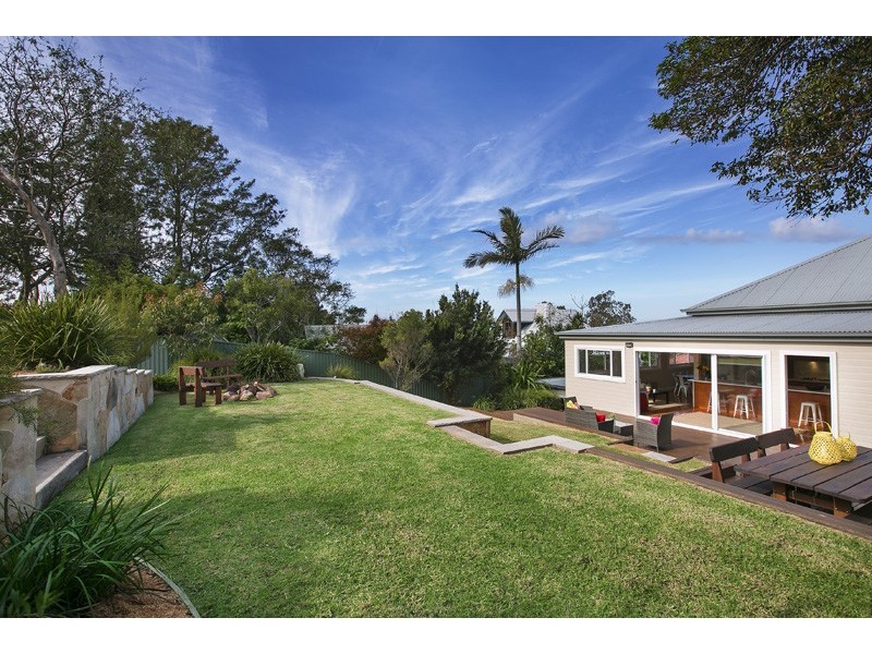 29 The Lookout, Thirroul NSW 2515