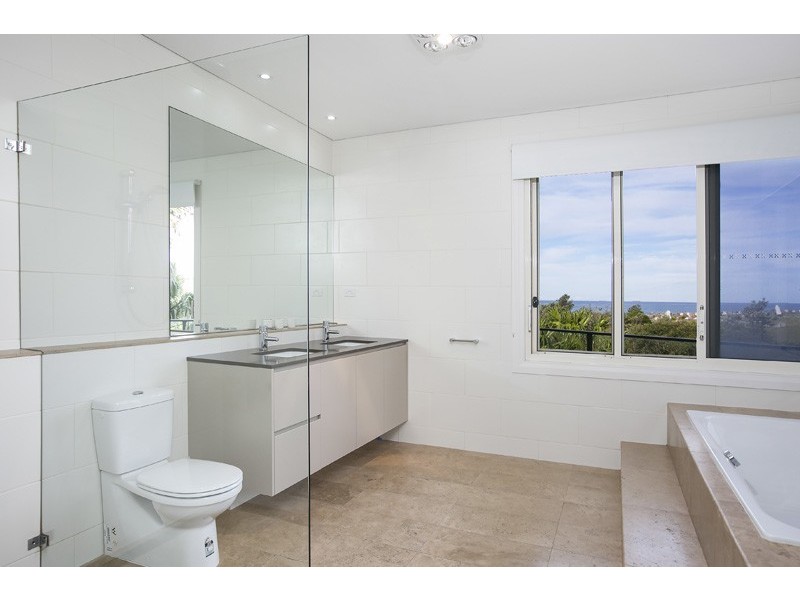 575 Lawrence Hargrave Drive, Wombarra NSW 2515