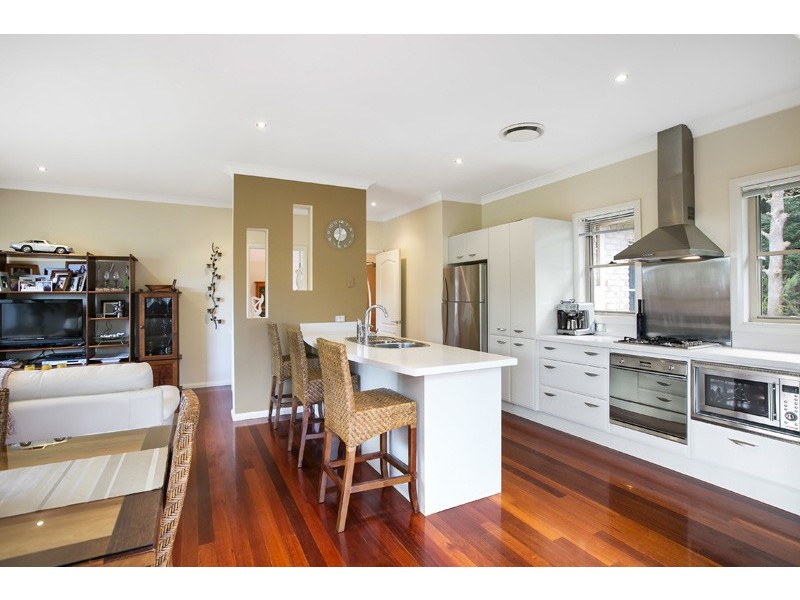 12 Jaraga Circuit, Thirroul NSW 2515