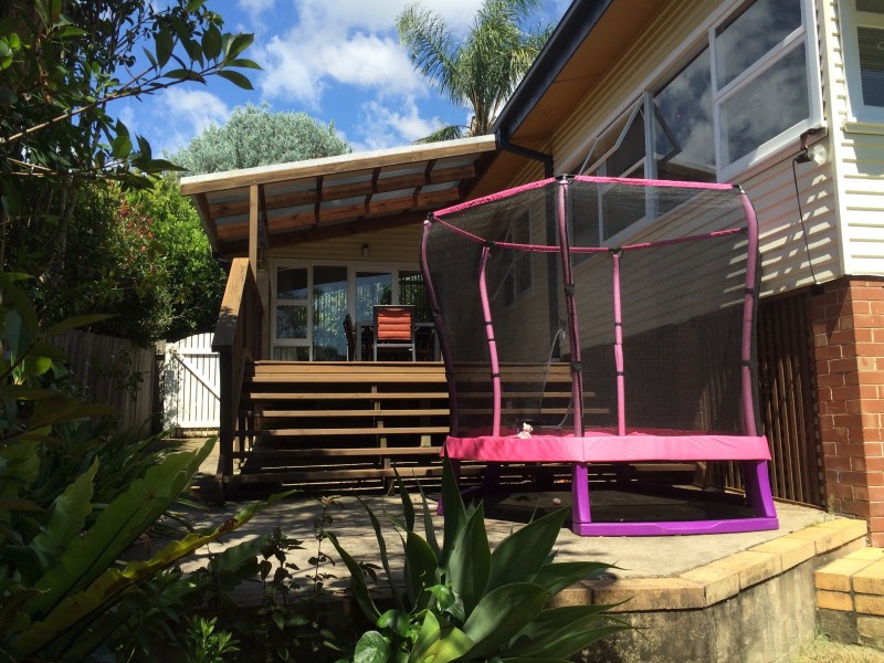 11 Robinsville Crescent, Thirroul NSW 2515