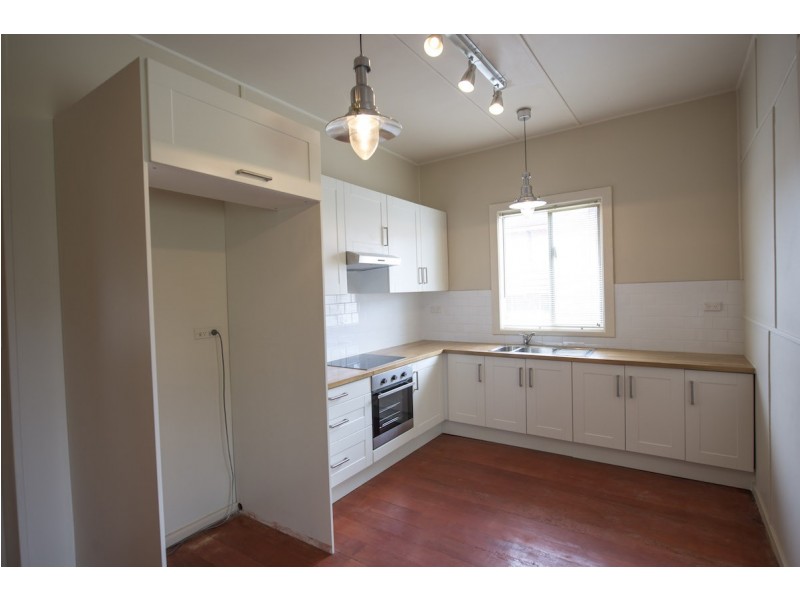 5 George Street, Thirroul NSW 2515