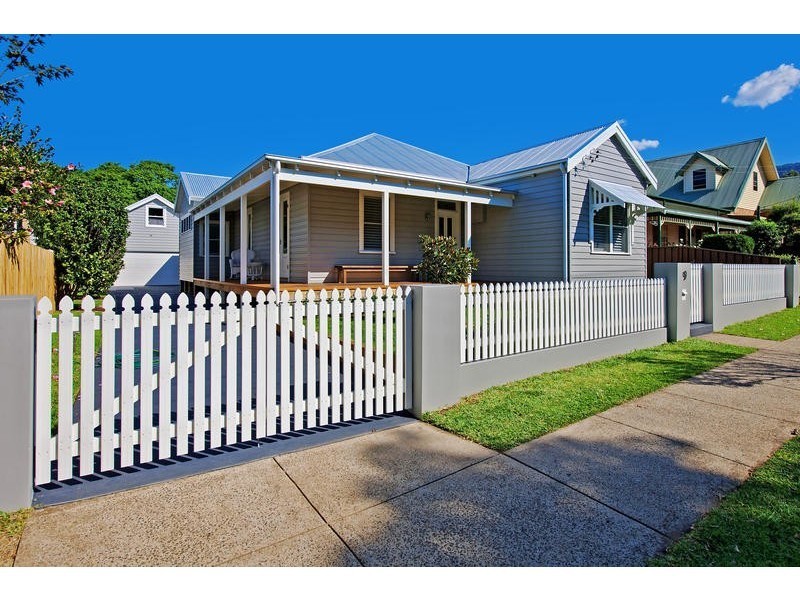 9 George Street, Thirroul NSW 2515