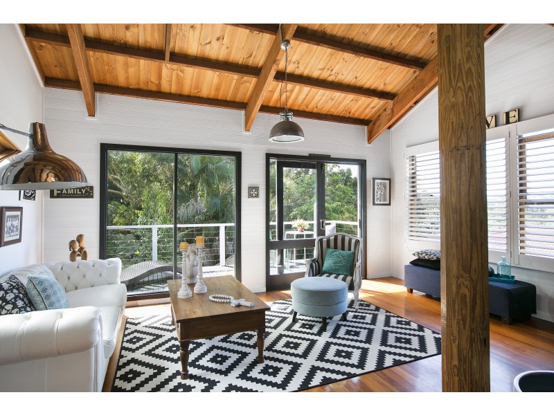 4 Coast Street, Thirroul NSW 2515