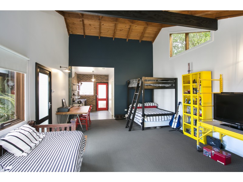 4 Coast Street, Thirroul NSW 2515