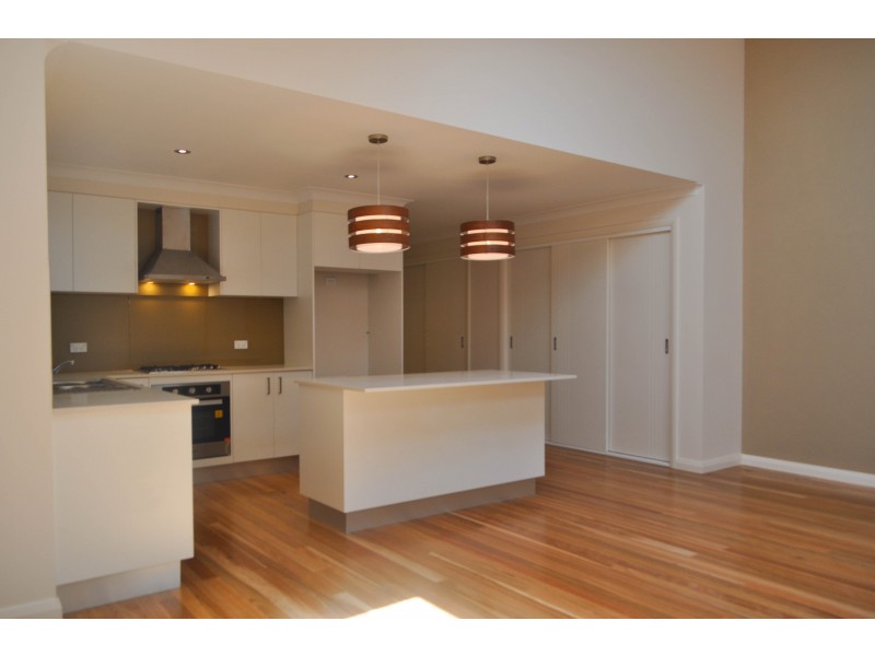 20  Benelong Street, Bulli NSW 2516