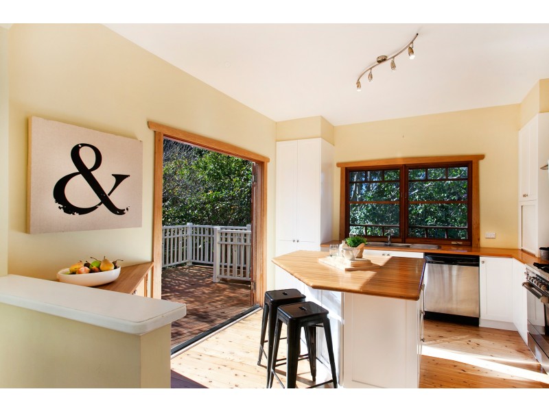 59 Asquith Street, Austinmer NSW 2515