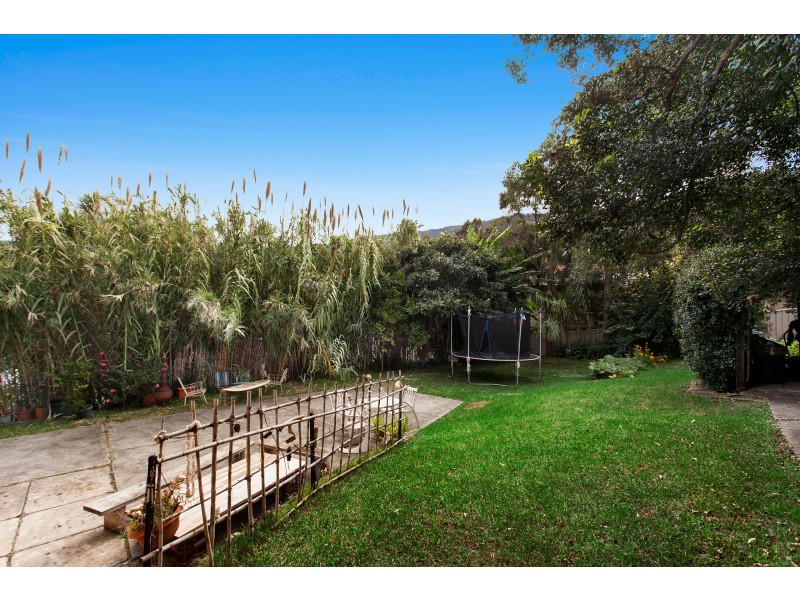 180 Lawrence Hargrave Drive, Thirroul NSW 2515