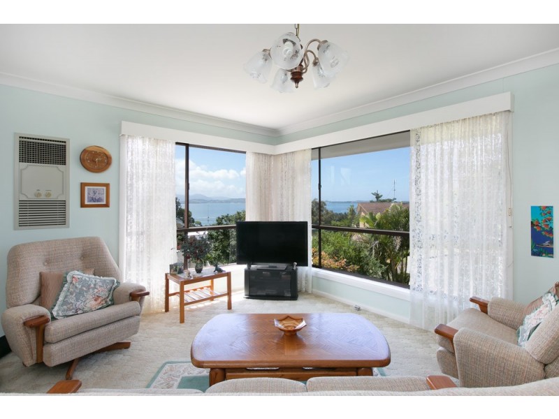 3 Theile Place, Mount Warrigal NSW 2528