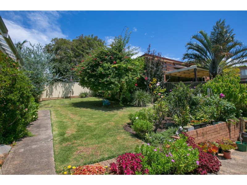 3 Theile Place, Mount Warrigal NSW 2528