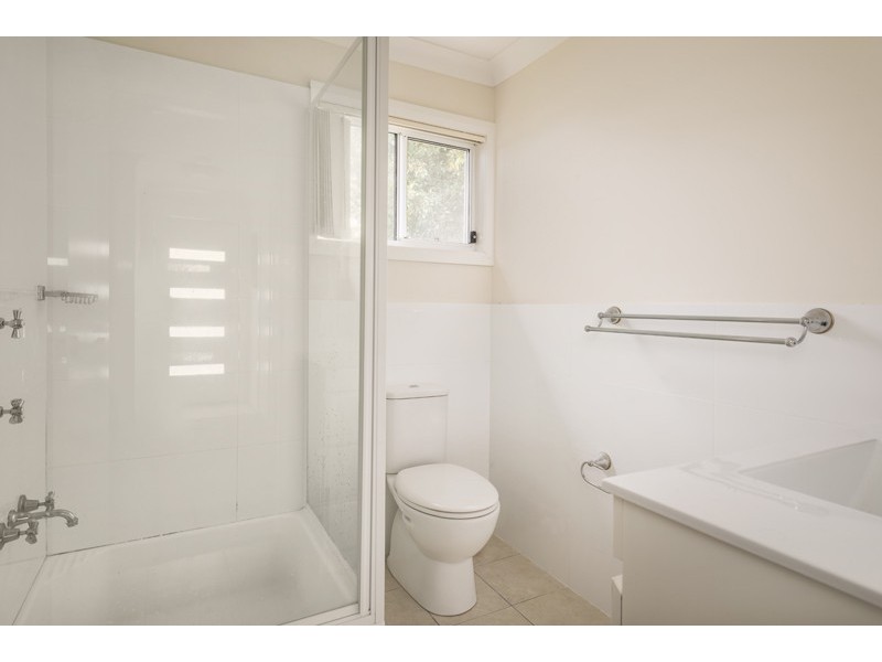 21 & 21a Gasnier Road, Barrack Heights NSW 2528