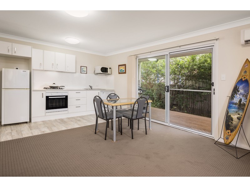 21 & 21a Gasnier Road, Barrack Heights NSW 2528