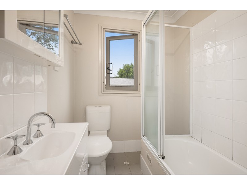 21 & 21a Gasnier Road, Barrack Heights NSW 2528