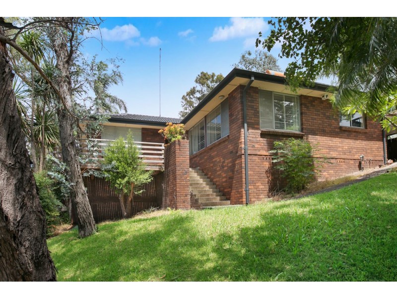 16 Darren Avenue, Kanahooka NSW 2530