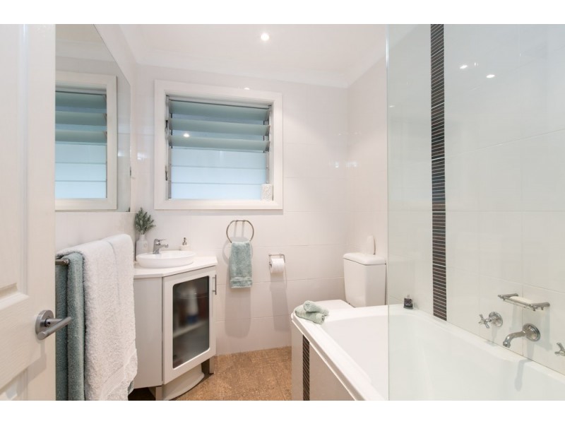 64 Thirroul Road, Kanahooka NSW 2530