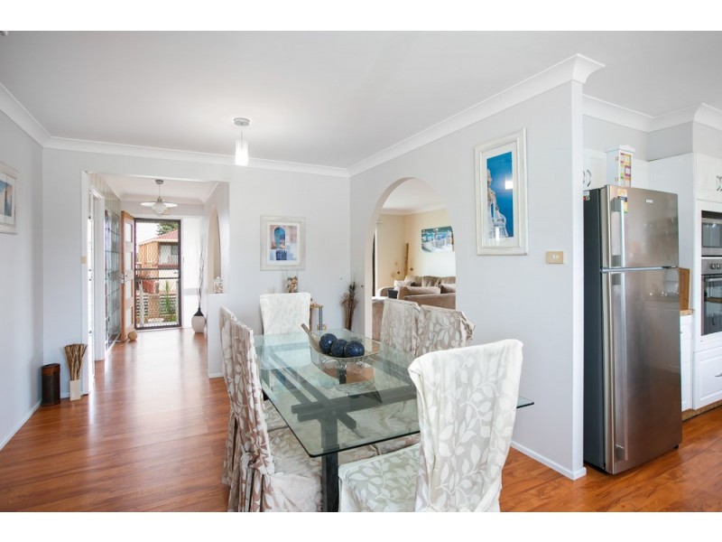 67 Lakeview Parade, Primbee NSW 2502