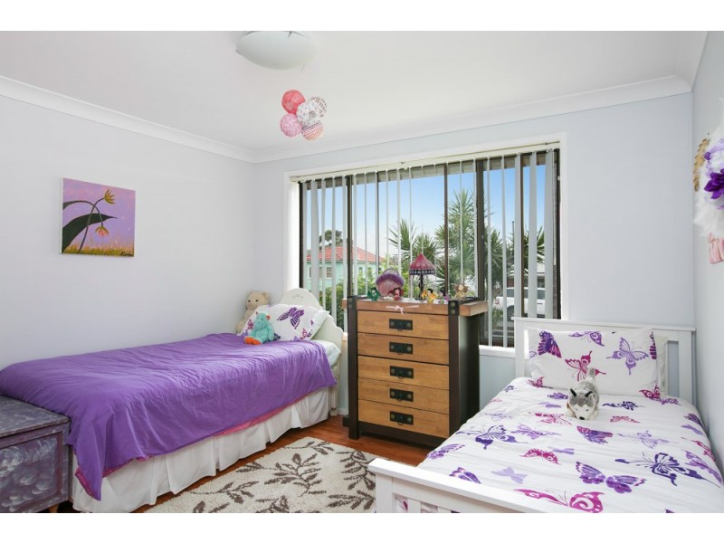 67 Lakeview Parade, Primbee NSW 2502