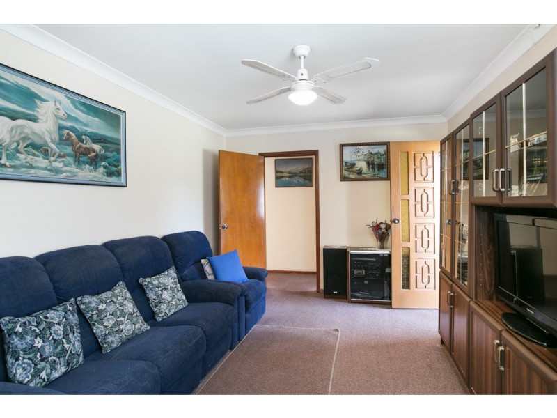51 Garrard Avenue, Mount Warrigal NSW 2528