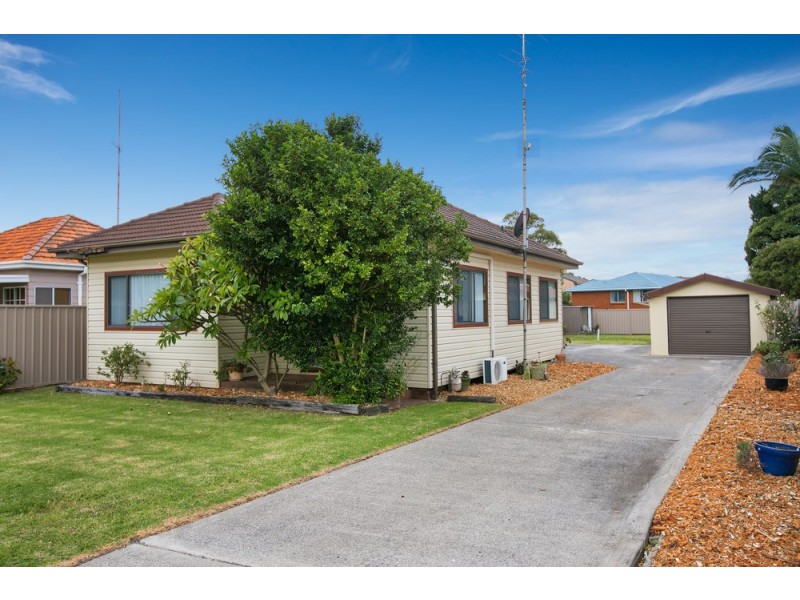 13 Terry Avenue, Warilla NSW 2528