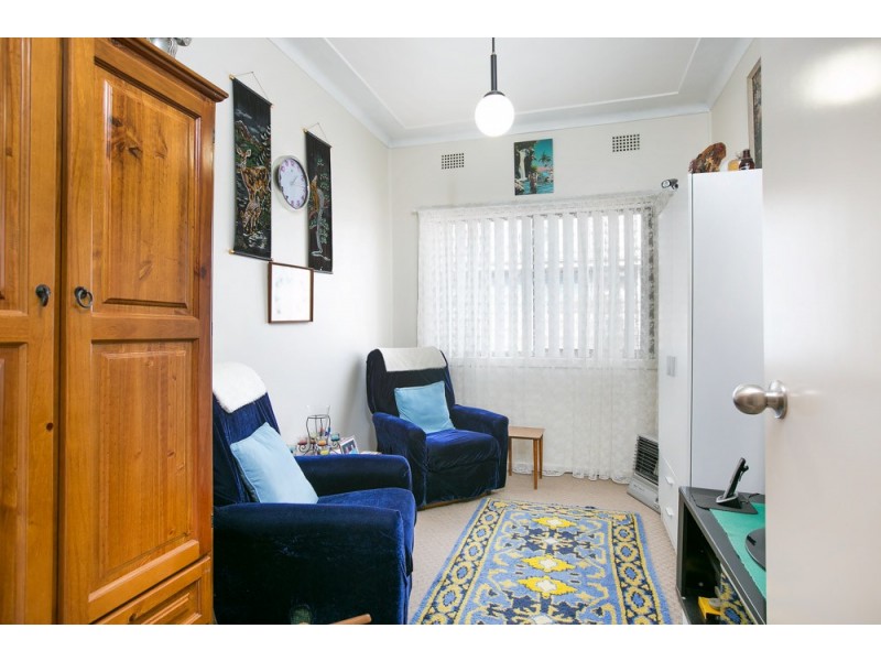 13 Terry Avenue, Warilla NSW 2528