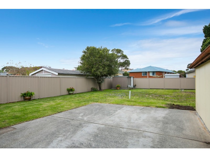 13 Terry Avenue, Warilla NSW 2528