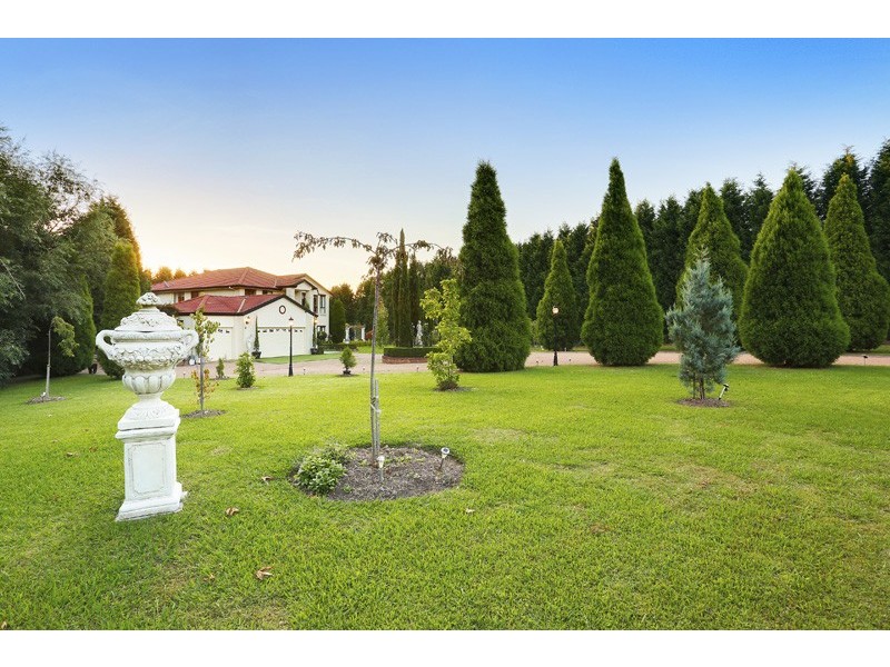 2 Carisbrooke Row, Bowral NSW 2576