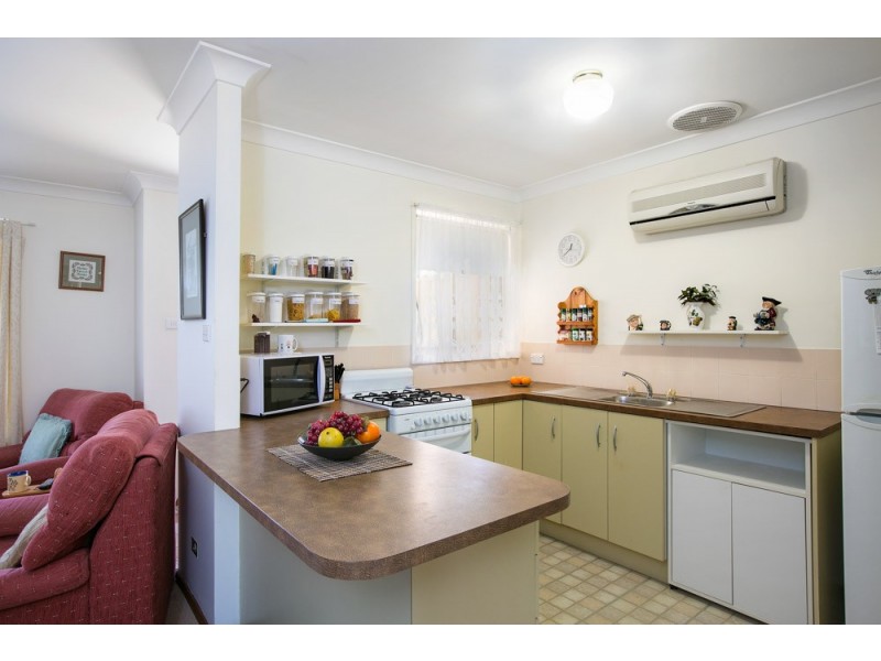 16/12 Bellbird Close, Barrack Heights NSW 2528